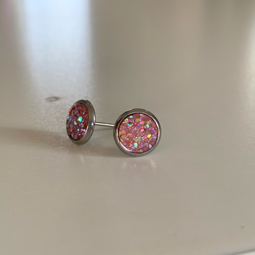 💎 HANDCRAFTED pink diamond stud earrings 💎